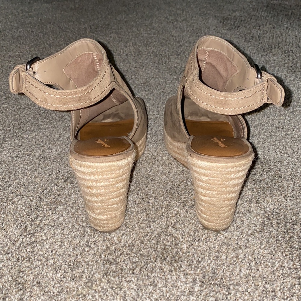 Tan Wedges - Picture 4 of 4